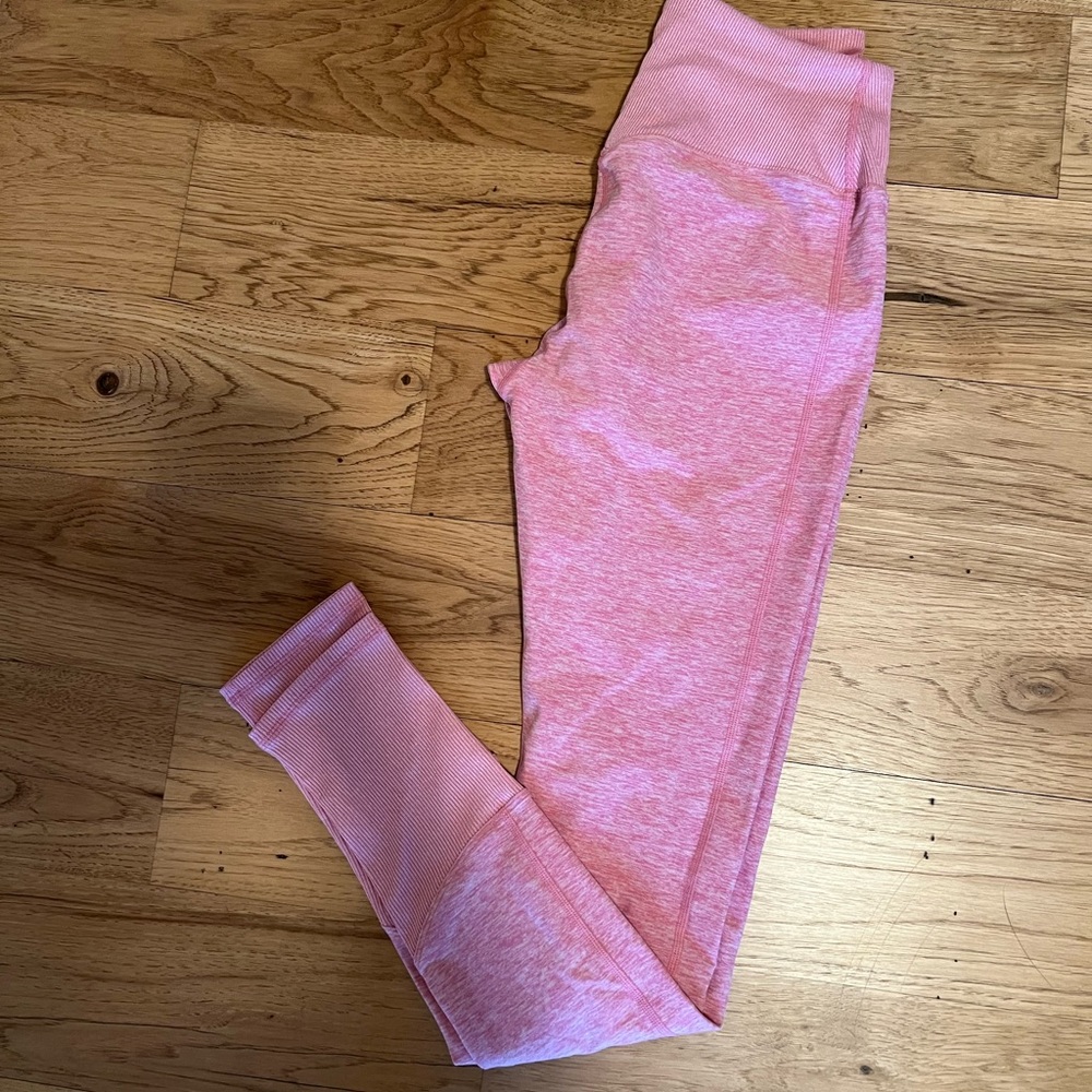 Alosoft high waist lounge legging, pink, worn only a few times. Size M